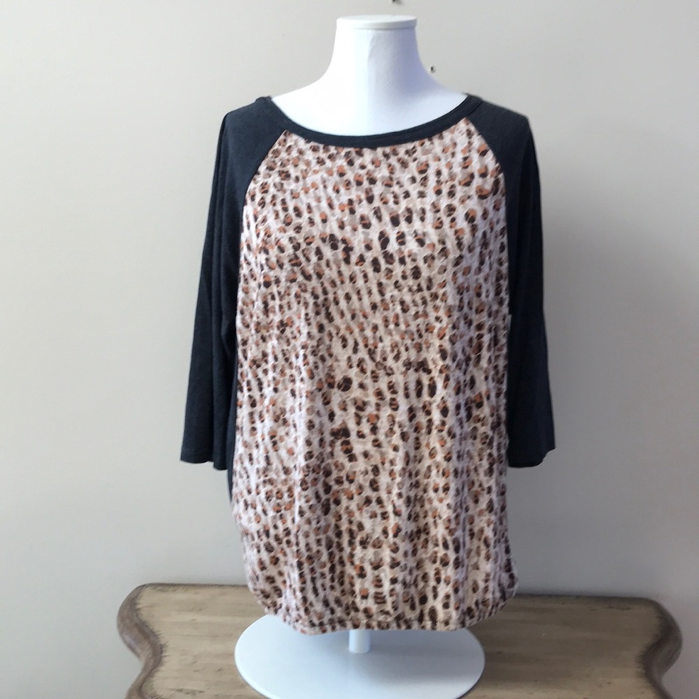 LOFT LEOPARD PRINT BASEBALL TEE